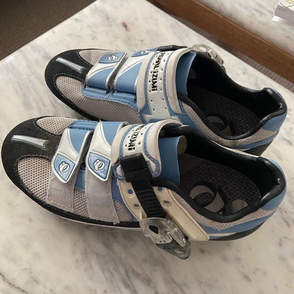 Pearl Izumi women’s cycling shoes